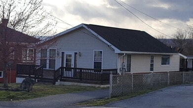 Building Photo - 351 Eagle School Rd
