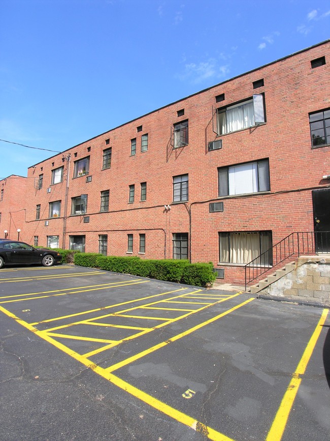 Building Photo - Highmont