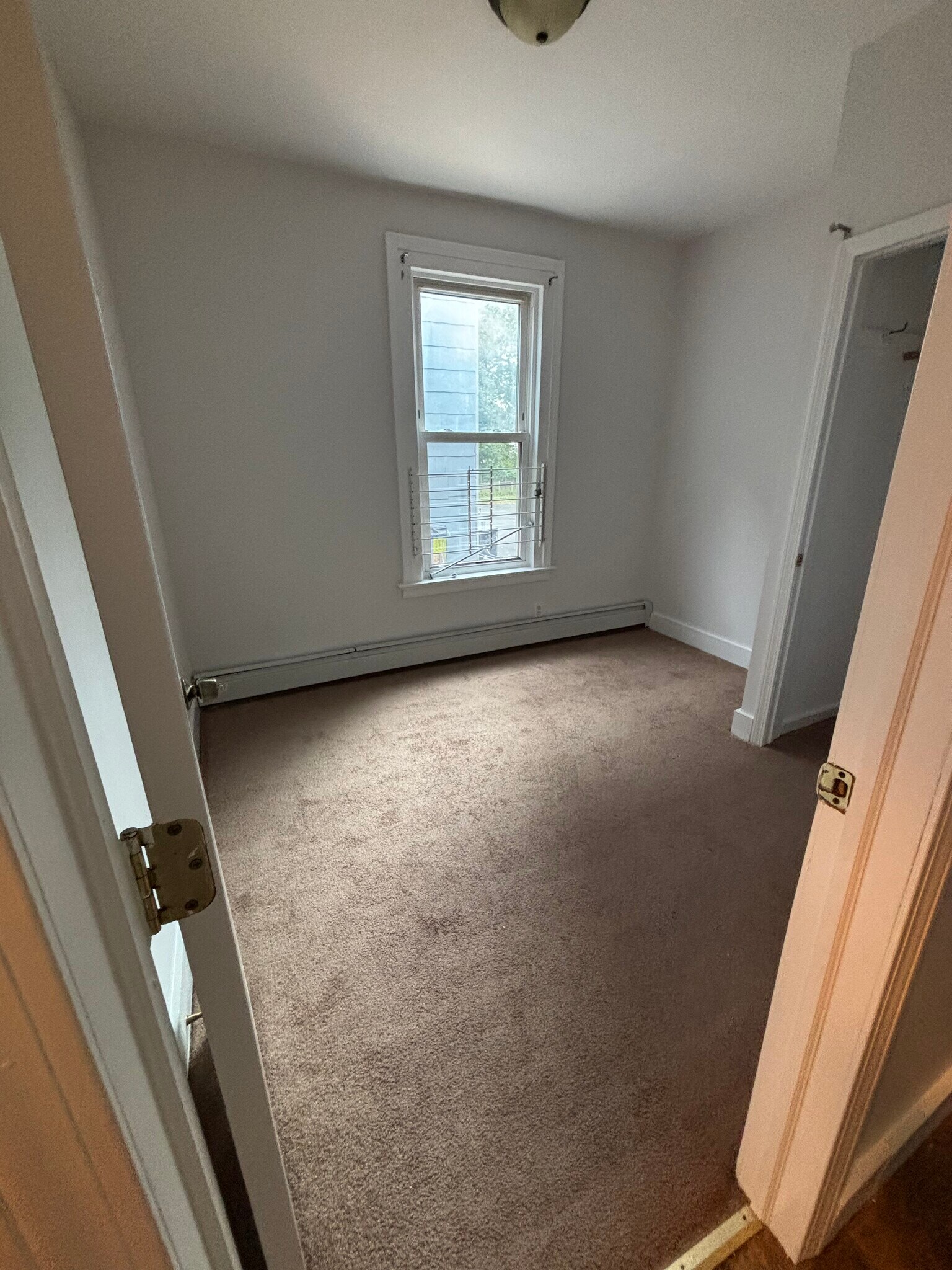 1st Floor Side Bedroom - 101 Bristol St