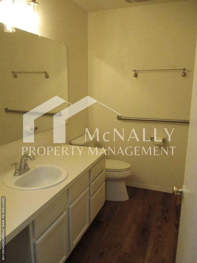 Building Photo - Spacious 3-Bedroom Home with Bonus Room and Peek-a-Boo Views