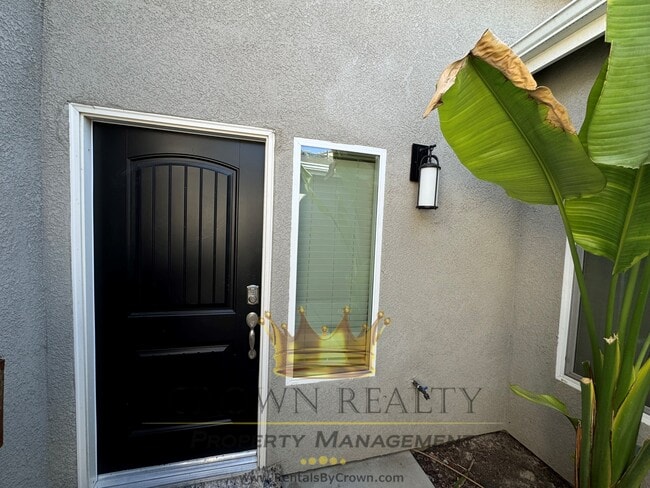 Building Photo - 1653 Brightside St