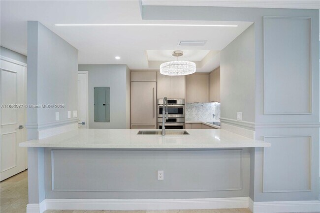 Building Photo - 3400 SW 27th Ave