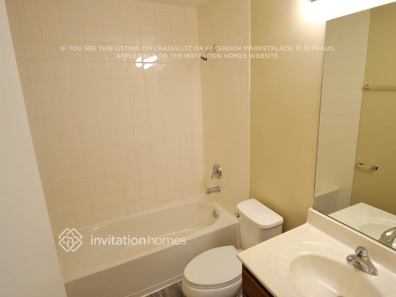 Building Photo - 940 Sandlewood Ct