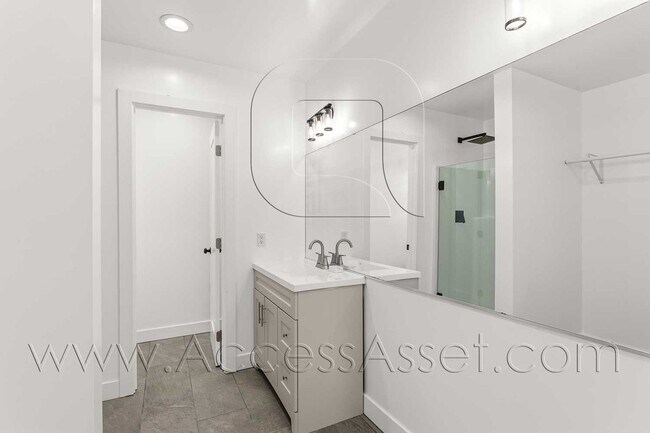 Building Photo - 10946 Thrush Dr