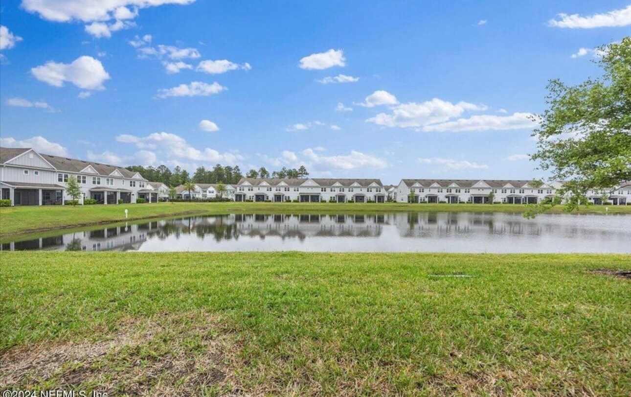 Building Photo - 12647 Josslyn Ln