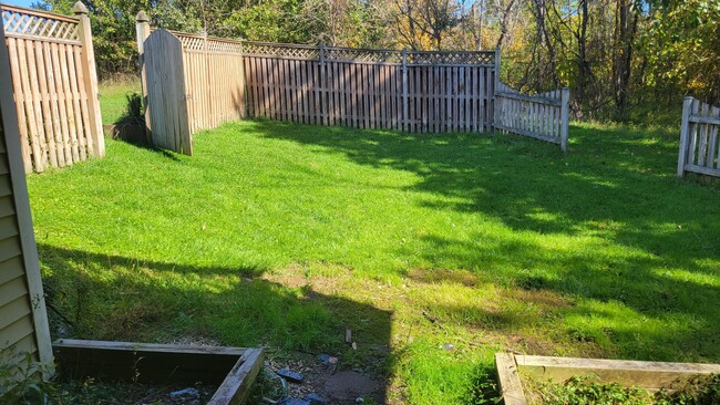 Building Photo - 7701 Paddock Way