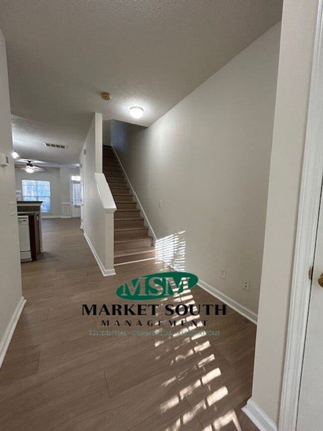 Building Photo - GEORGETOWN - KING GEORGE BOULEVARD