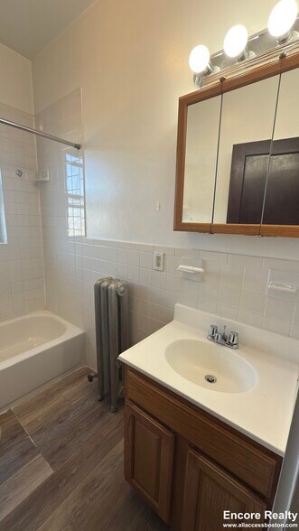 Building Photo - 163 Summer St