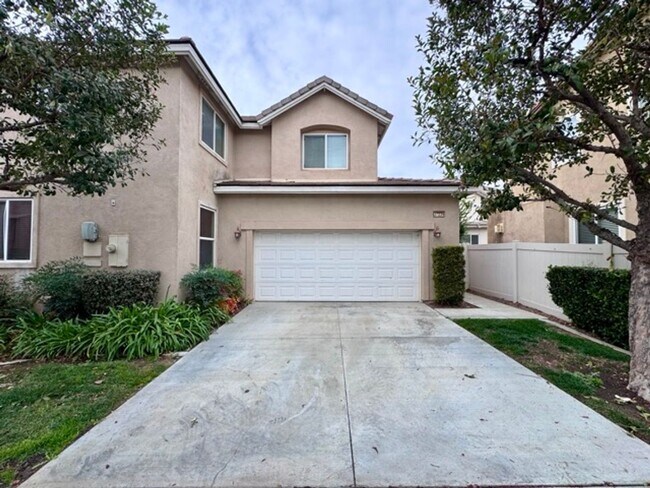 Building Photo - Modern Murrieta Living: Spacious 3-Bedroom Home in Griffith Place