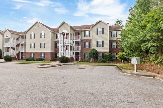 Primary Photo - 390 Bubble Creek Ct