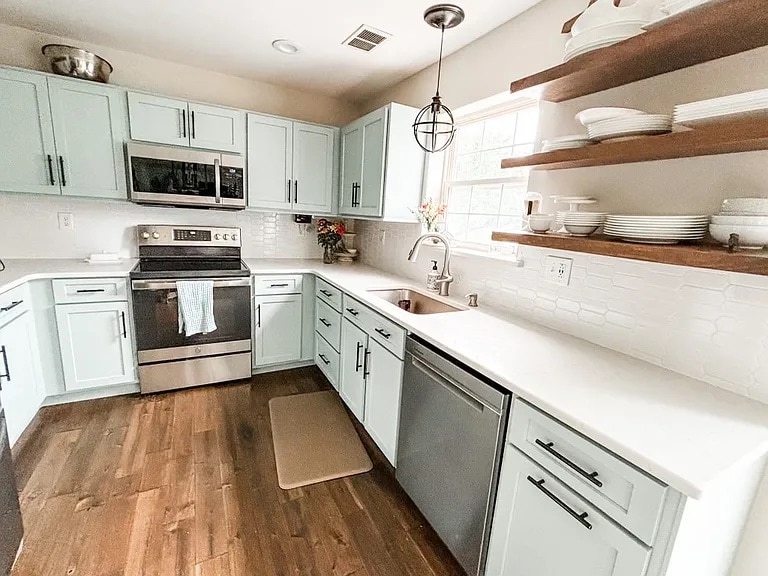 Building Photo - 418 Carpenters Cove Ln