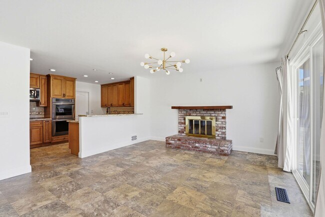 Building Photo - $5795 - Ranch-style home with acreage in West Gilroy's quiet countryside