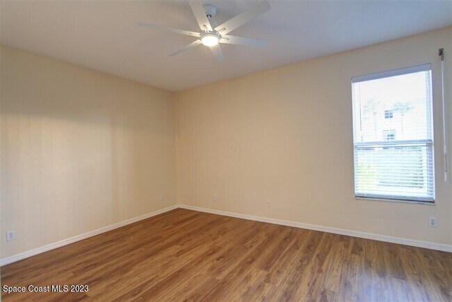 Building Photo - 264 Intrepid Way