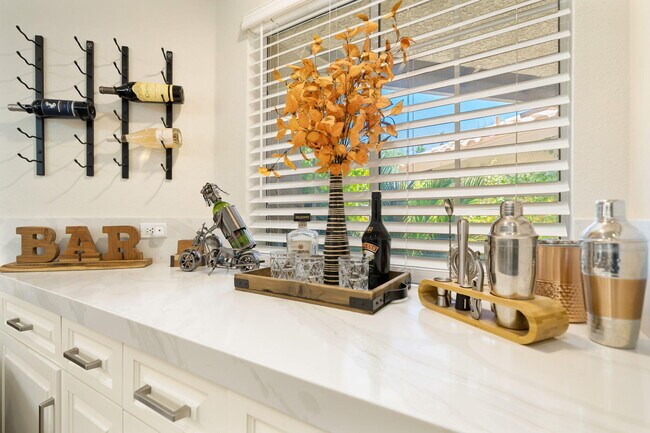 Building Photo - 76941 Coventry Cir