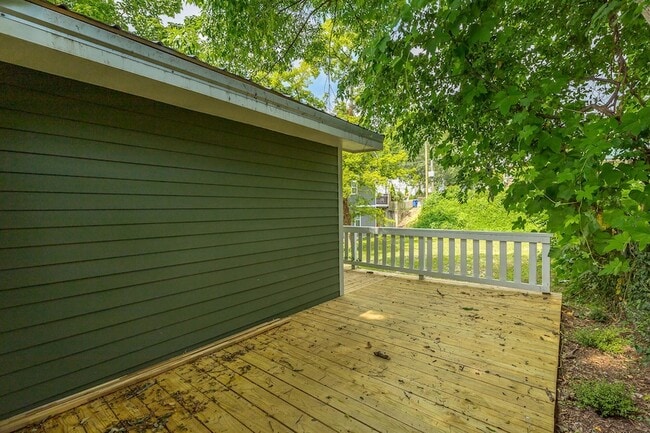 Building Photo - 671 Tremont Pl