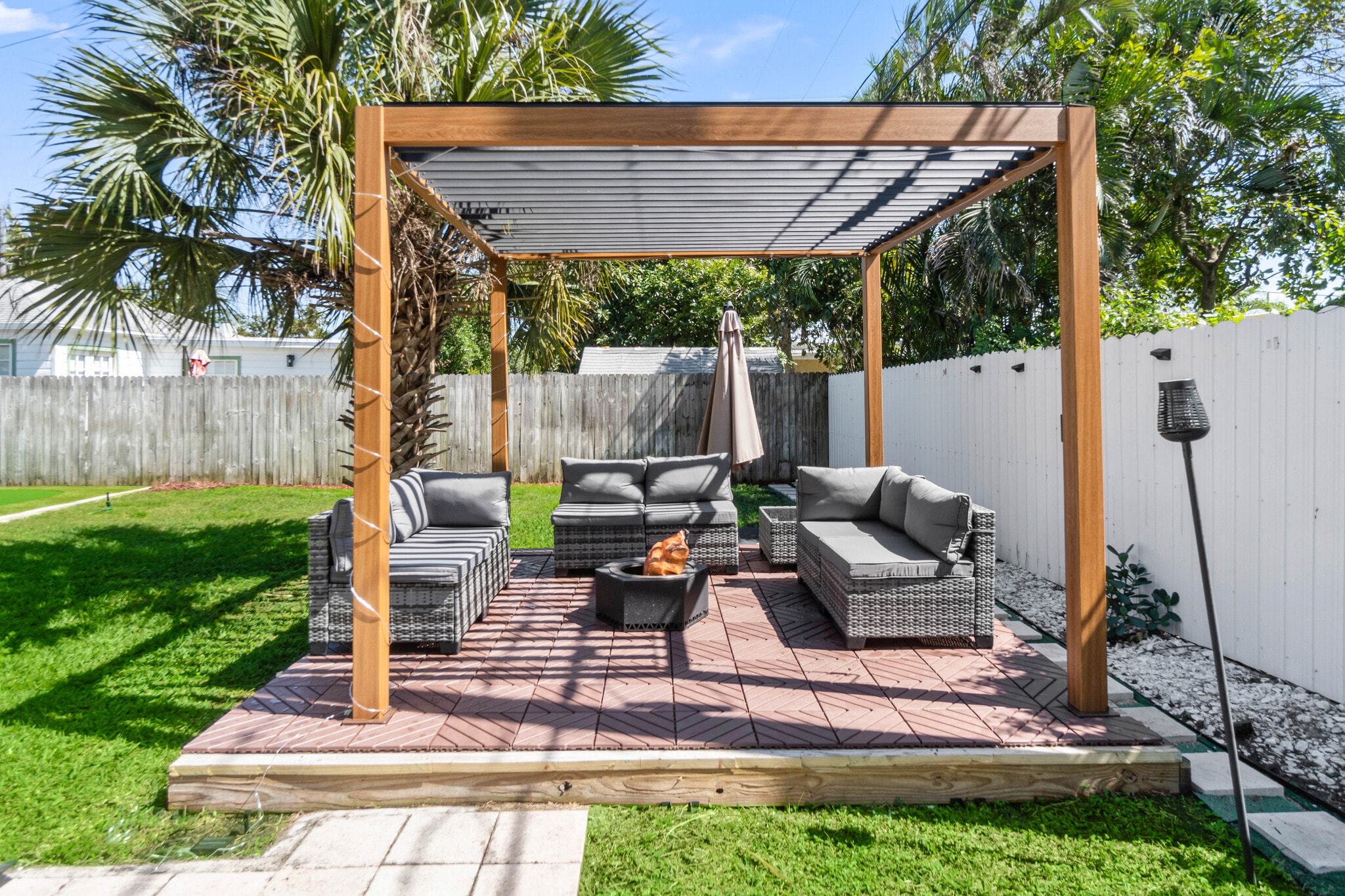 Building Photo - 814 Franklin Rd