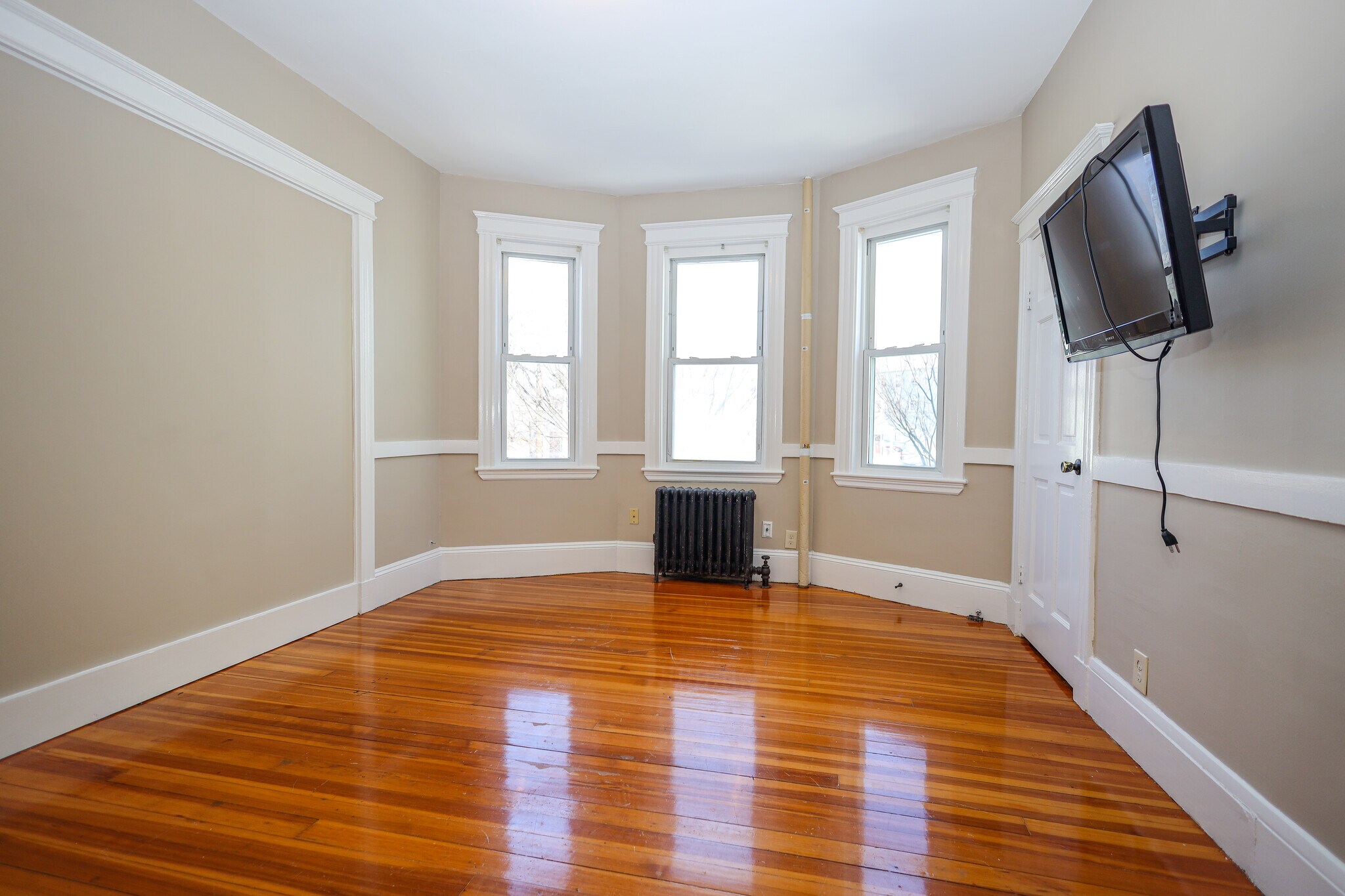 Building Photo - 422 Trapelo Rd