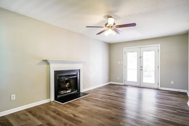 Building Photo - 4912 Matlock Ct