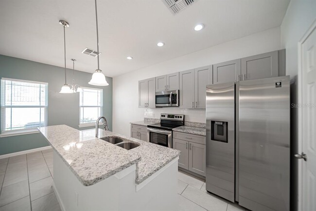 Building Photo - 900 Lakefront Village Dr