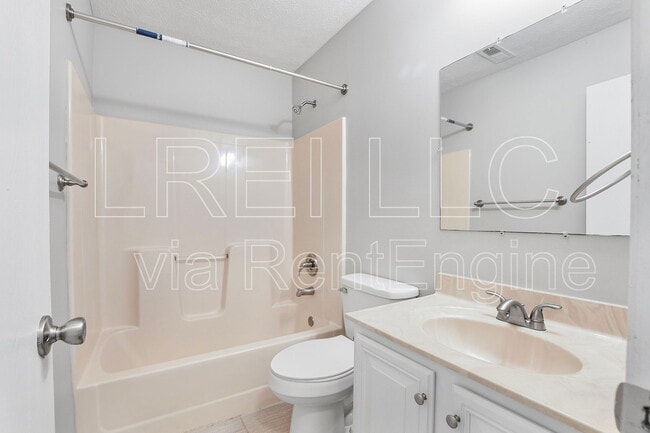 Building Photo - 6707 Fenske Ln