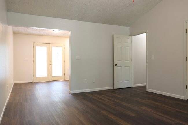 Building Photo - 17051 Lemming Ln