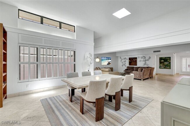 Building Photo - 6790 Pelican Bay Blvd