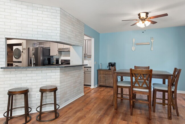 Building Photo - 1173 Fairways Blvd
