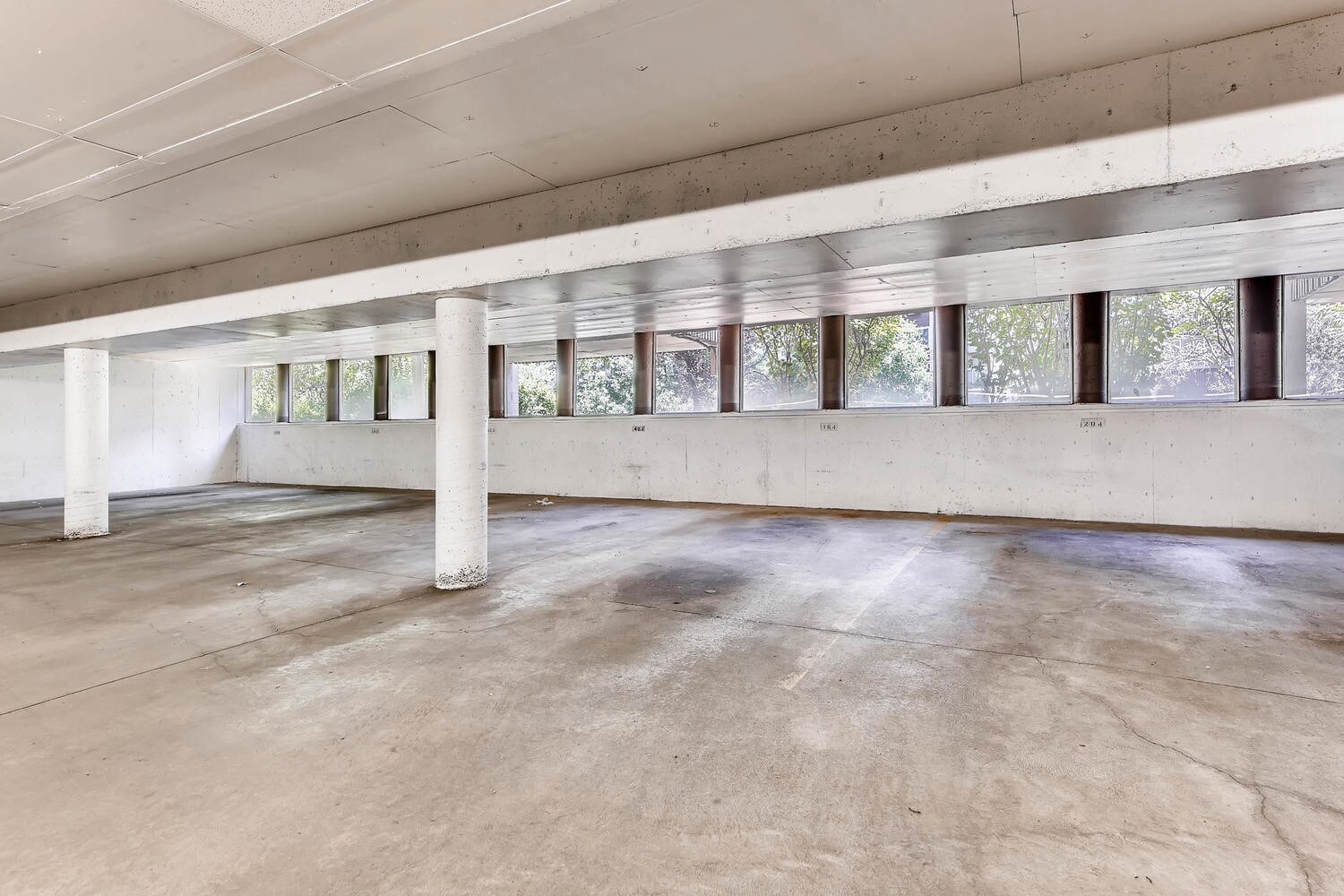 Building Photo - 6940 E Girard Ave