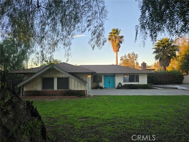 Building Photo - 607 Sixth St