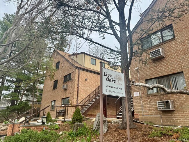 Building Photo - 50 Dekalb Ave