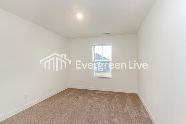 Building Photo - 802 Penrose Pl