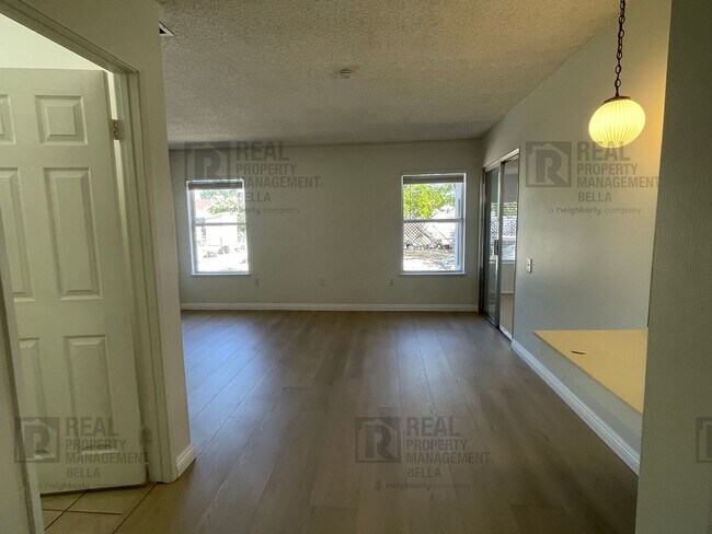 Building Photo - 55+ Community Gem: Open Floor Plan, Large ...