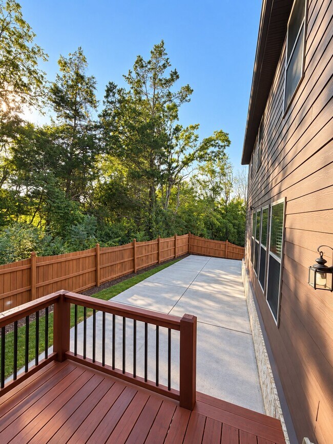 Building Photo - 1624 Lampwick Ct