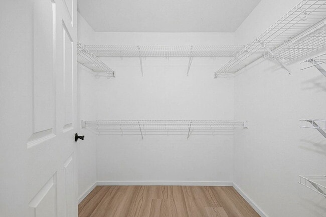 Building Photo - 520 Lunalilo Home Rd