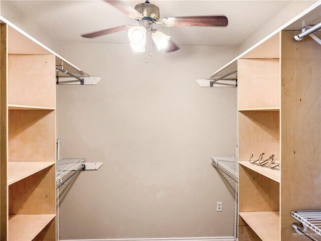 Building Photo - 20 Kilgore Ave