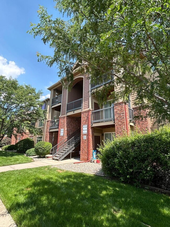 Building Photo - Heart of Fort Collins: Modern Condo + $200...