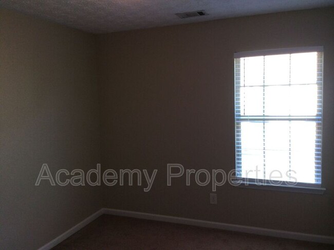 Building Photo - 4143 High Park Ln