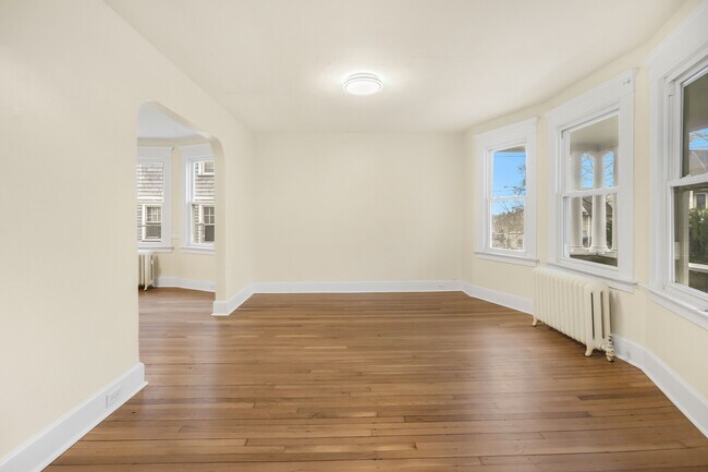 Building Photo - 55 Fairfield St