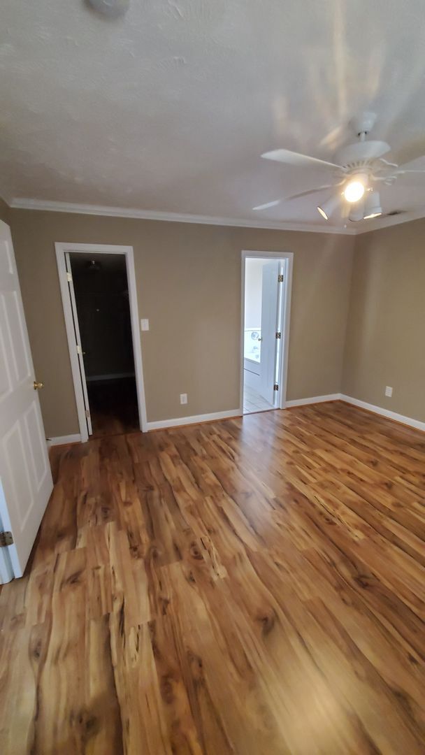 Building Photo - 3 Bedroom Home in Gated Community