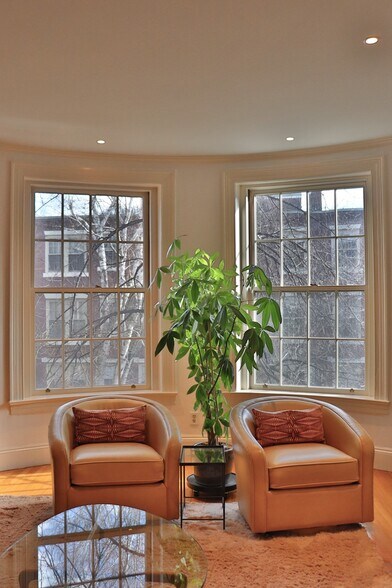 Building Photo - 143 Beaconsfield Rd