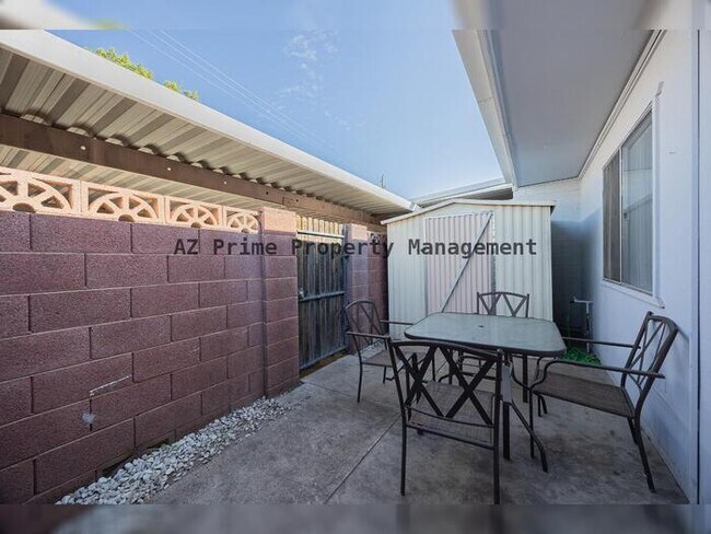 Building Photo - 6822 N 35th Ave