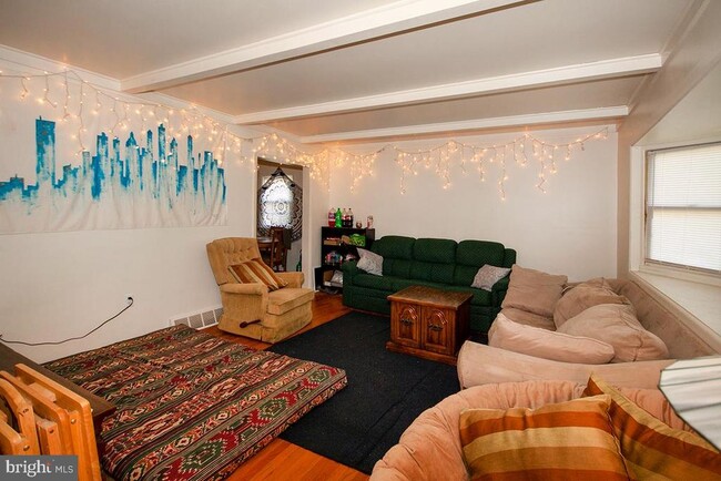 Building Photo - 316 Swarthmore Rd