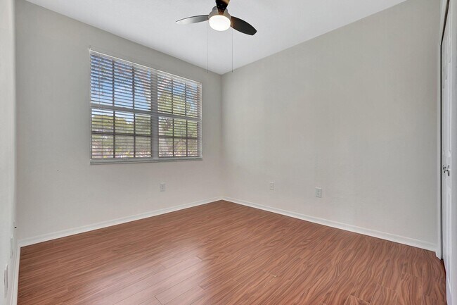 Building Photo - 15055 Michelangelo Blvd