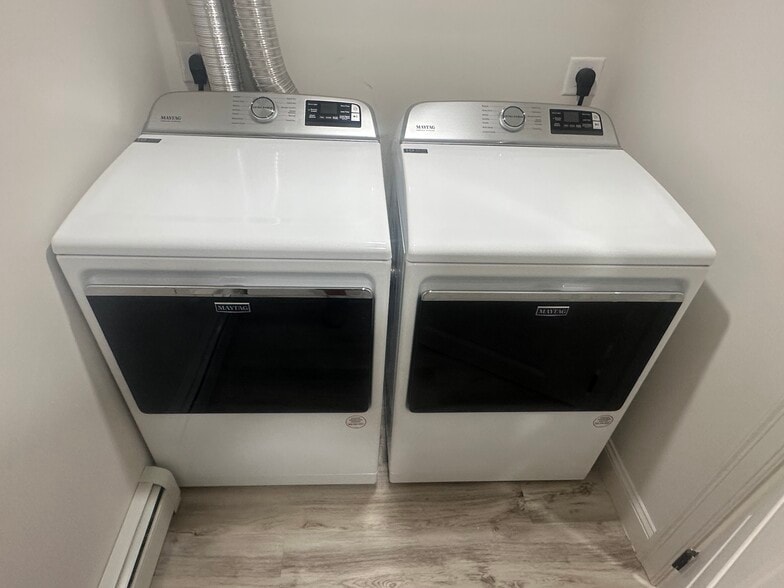 Building Photo - 5 Kinney Ave