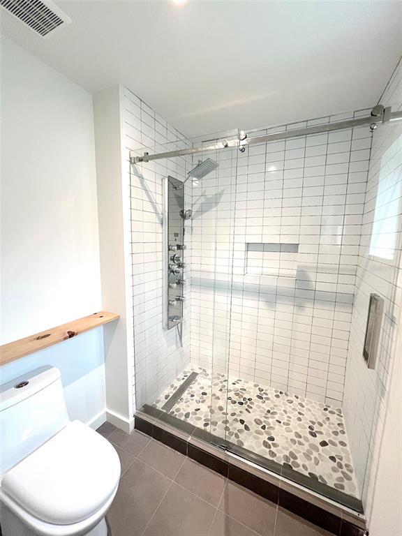 Building Photo - 19 Cedarfield Ct