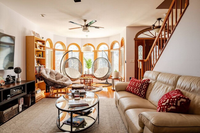 Building Photo - 152 Central Ave