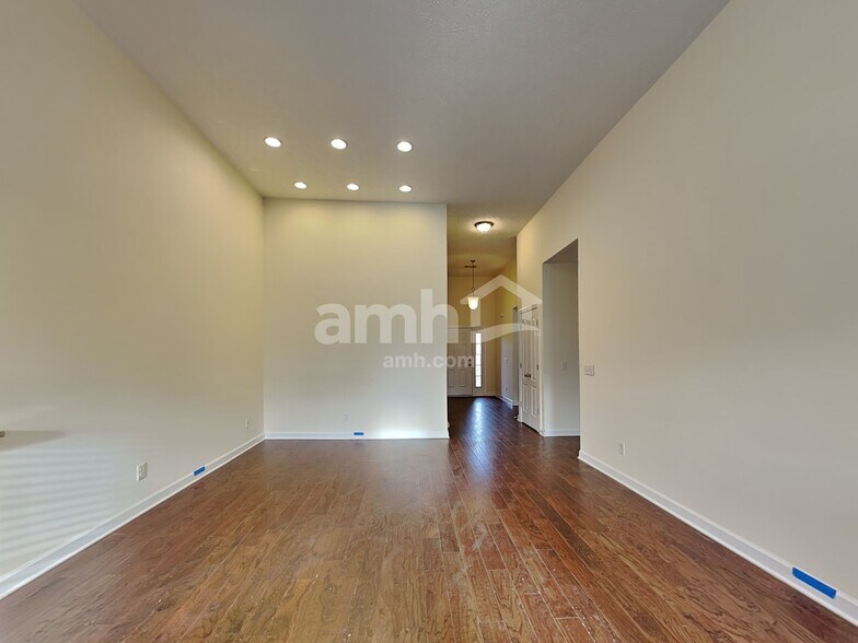 Building Photo - 7275 Santeelah Way