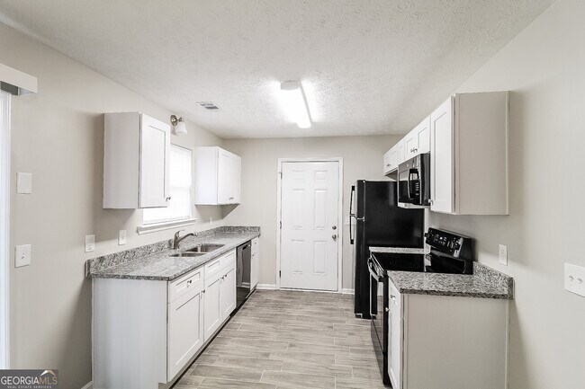 Building Photo - 6793 Creeks Edge Ct