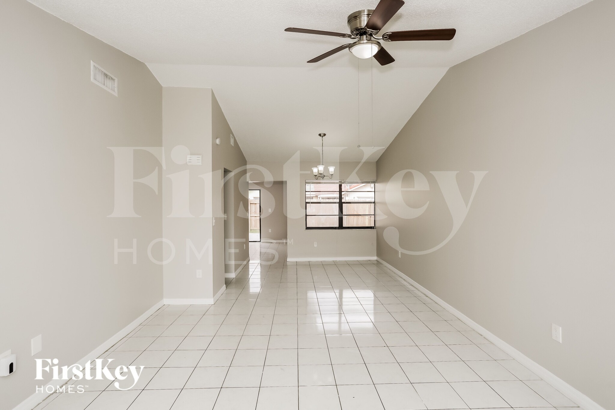 Building Photo - 4610 SW 143rd Ct W