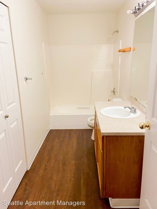 113115 W Casino Rd 113115 W Casino Rd Everett WA 98204 Apartment